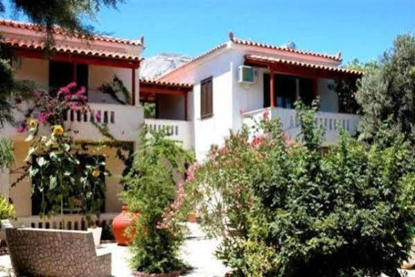 Albatross Aparthotel Marathókambosz Kültér fotó